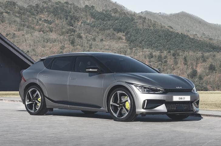 Kia EV6 front static image
