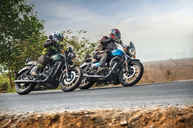 Yezdi Roadster vs Royal Enfield Meteor 350 comparison