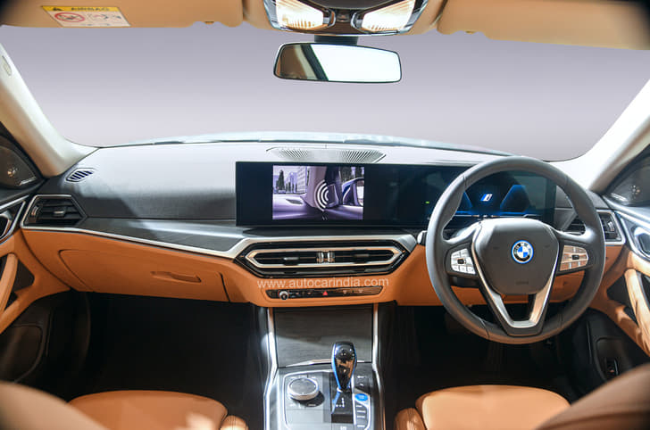 BMW i4 interior dashboard
