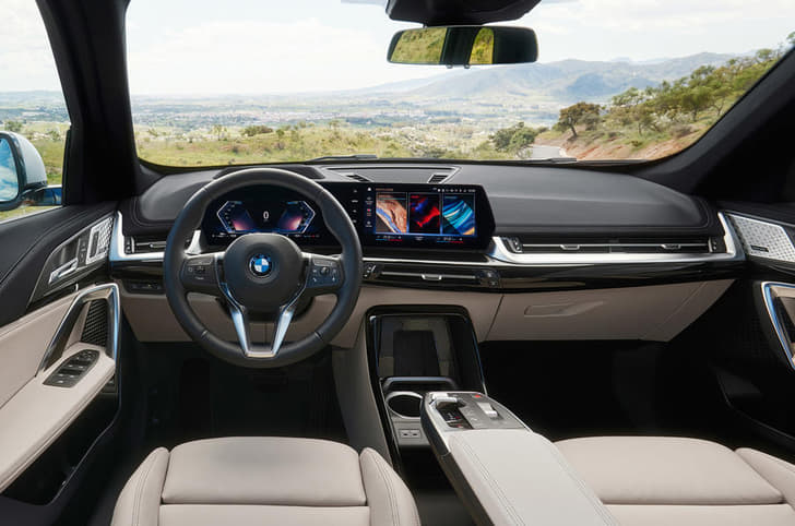 2022 BMW X1 interior