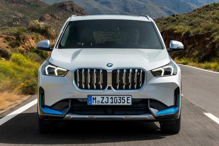 2022 BMW iX1 front