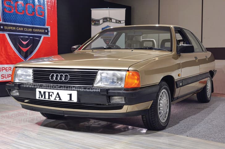 Audi 100 front