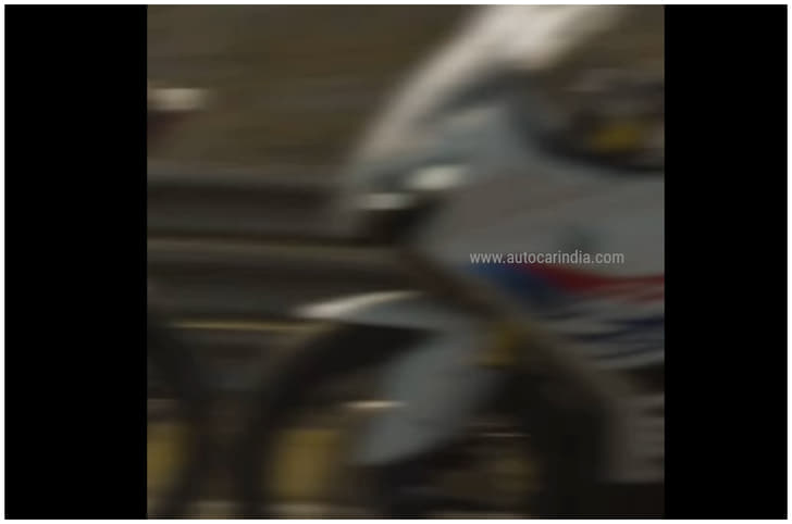 BMW G 310 RR teaser image