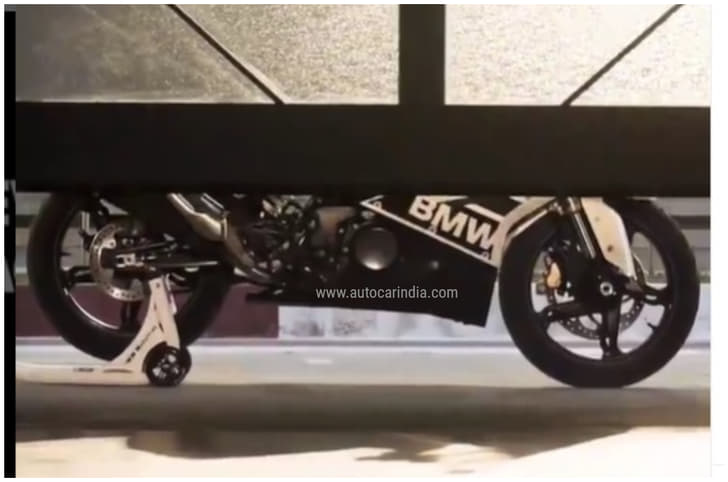 BMW G 310 RR teaser image