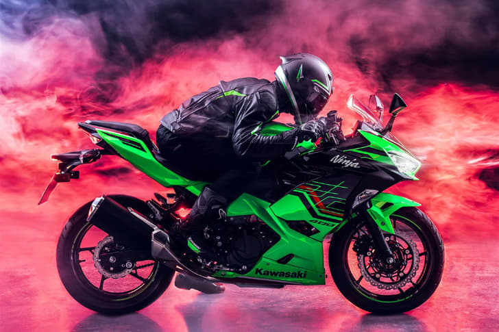 Side profile shot of the Kawasaki Ninja 400.