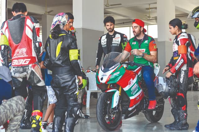 RACR riding school: Level 3 