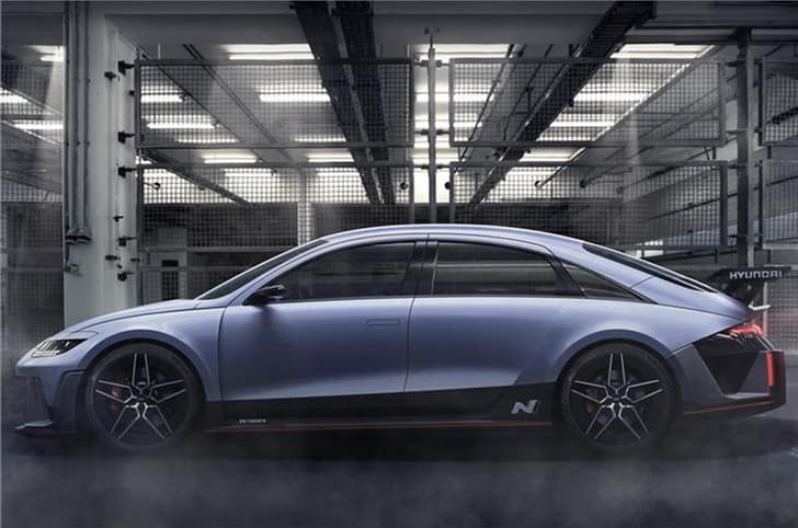 Hyundai RN22e side profile