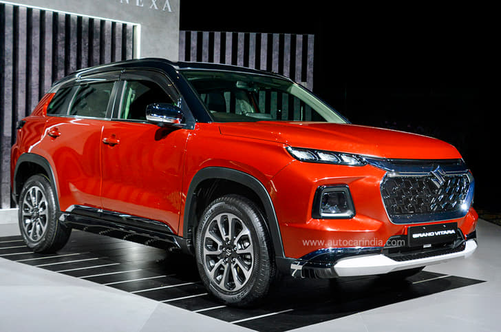 Maruti Suzuki Grand Vitara front quarter