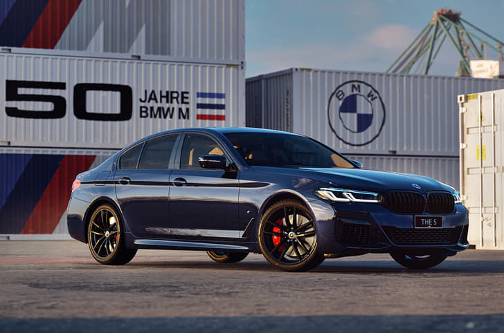 2022 530i M Sport 50 Jahre M Edition front three quarter