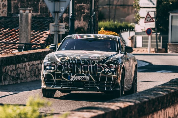 Rolls Royce Spectre front