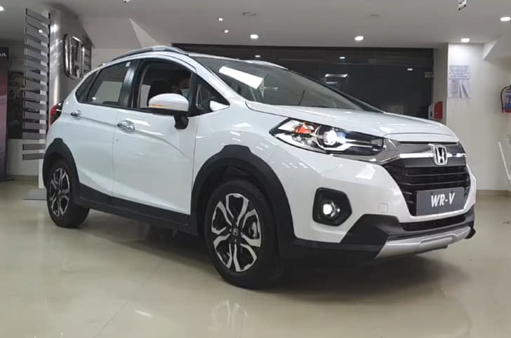 Honda WR-V front three quarter