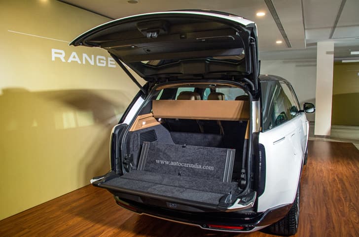 2022 Range Rover boot