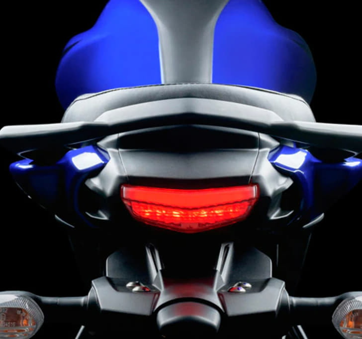 FZ V4 all-new full-LED taillight.