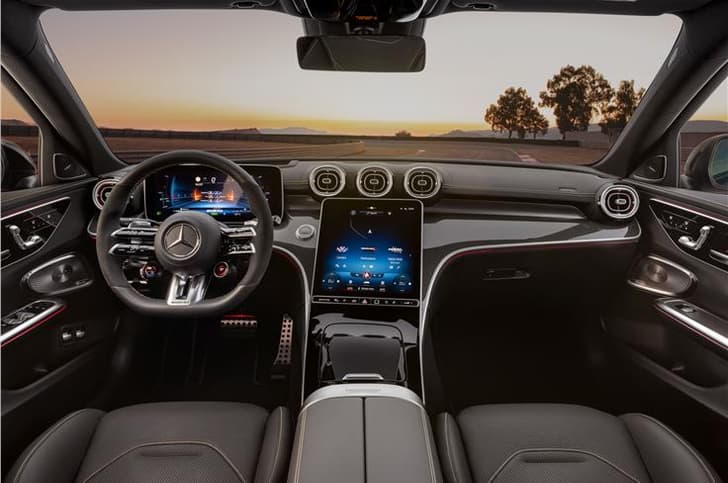 Mercedes-AMG C63 S dashboard