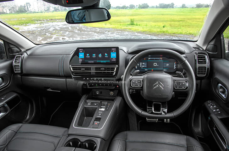 2022 Citroen C5 interior