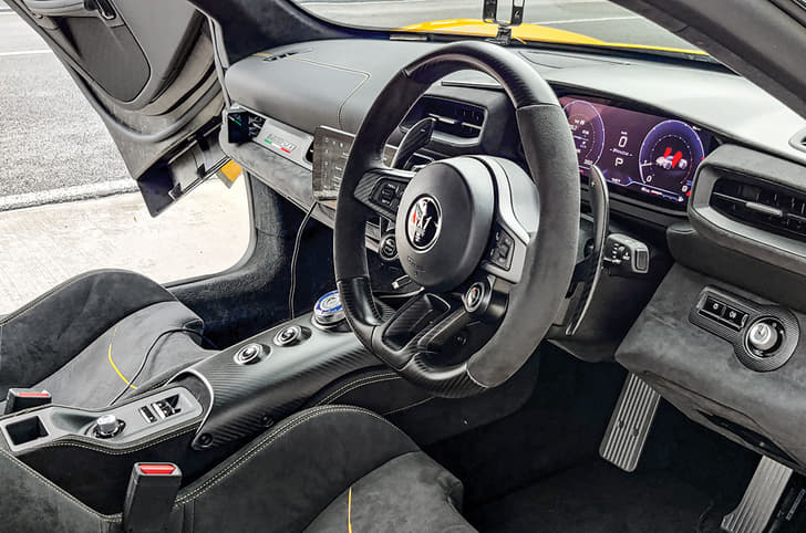 2022 Maserati MC20 interior.