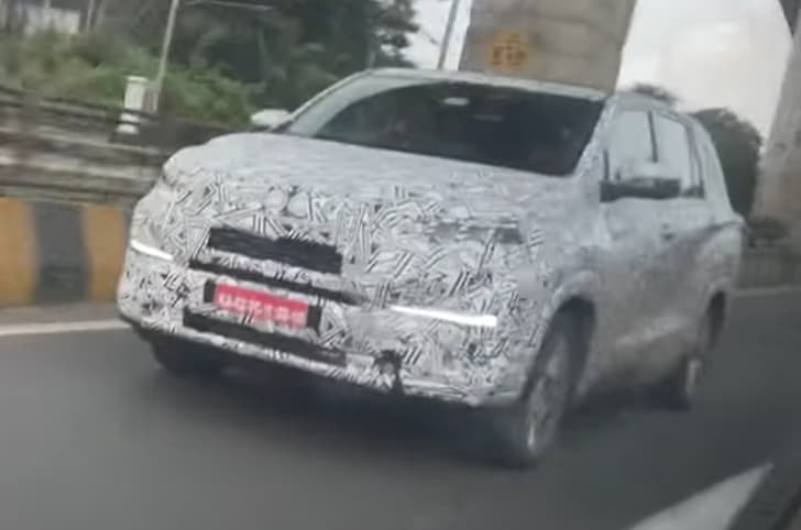 Toyota Innova Hycross spied  