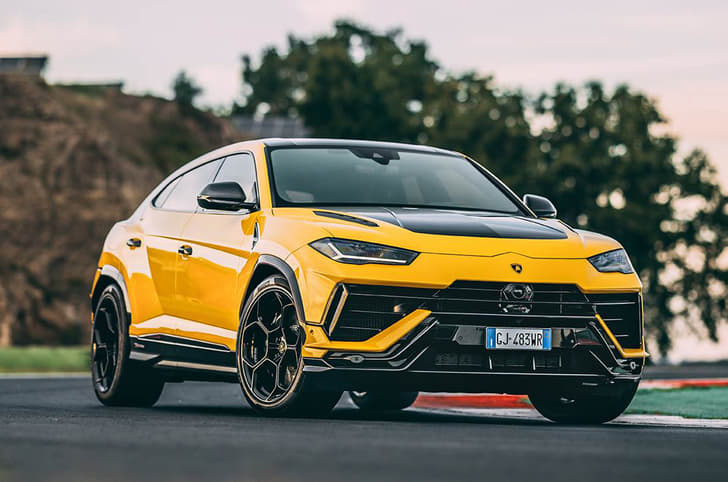 Lamborghini Urus Performante front quarter 