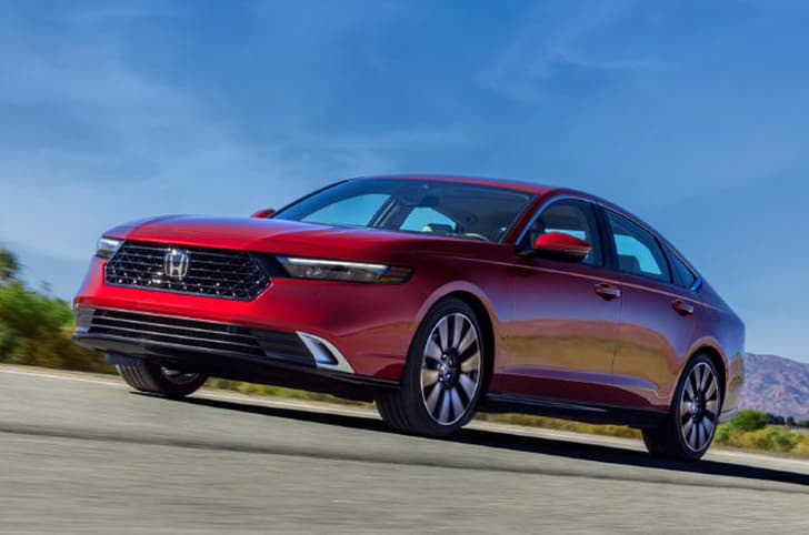 2023 Honda Accord front quarter 