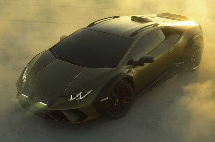 Lamborghini Huracan Sterrato front quarter