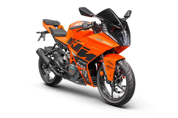 2023 KTM 790 Duke unveiled.