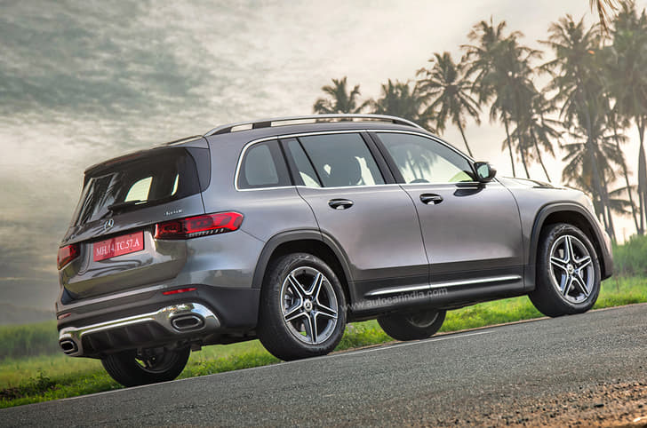 2022 Mercedes Benz GLB diesel rear three-quarter.