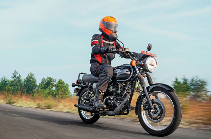 Kawasaki W175 review: price, mileage, comfort, handling, performance, rivals.