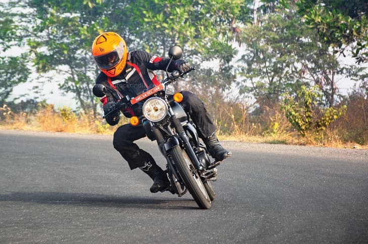 Kawasaki W175 review: price, mileage, comfort, handling, performance, rivals.
