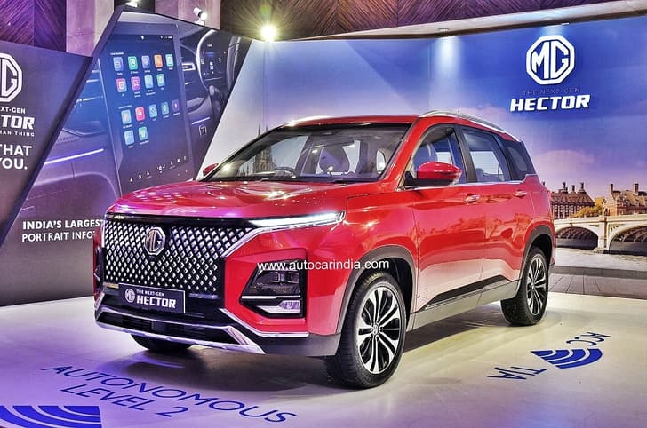 MG Hector facelift front quarter