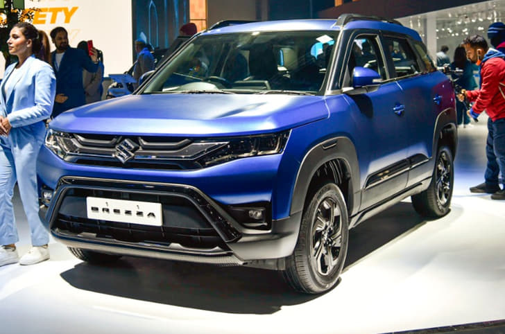 Brezza CNG front quarter
