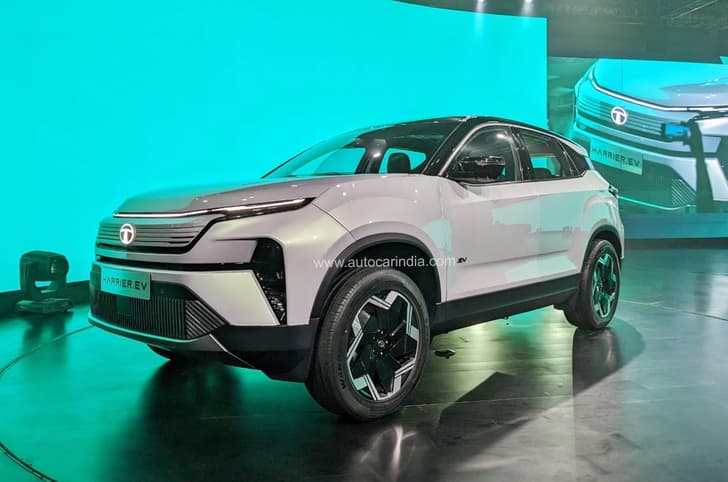 Tata Harrier EV concept front quarter