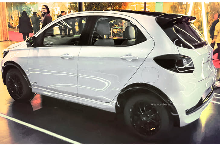 Tata Tiago EV Blitz rear