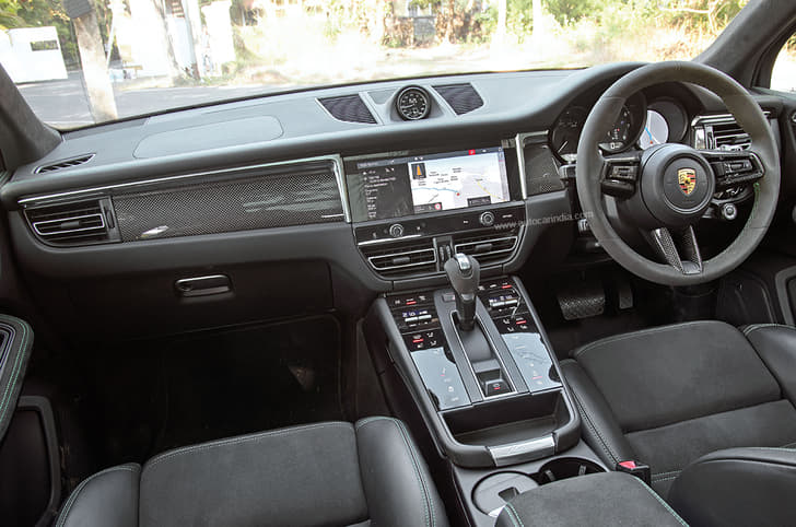 Porsche Macan GTS interior