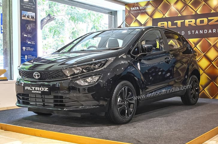 Tata Altroz showroom