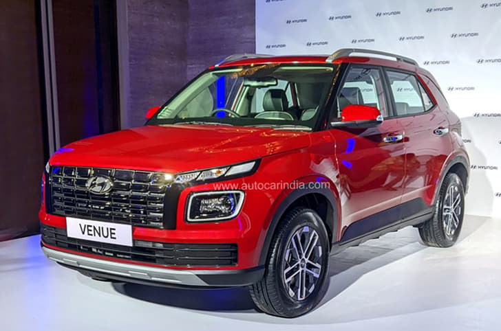 Hyundai Venue front quarter 