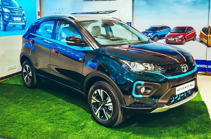 Tata Nexon EV front quarter