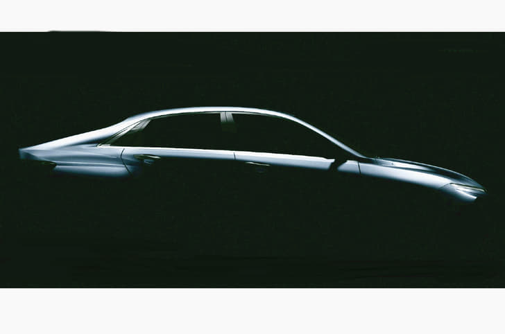 2023 Hyundai Verna profile