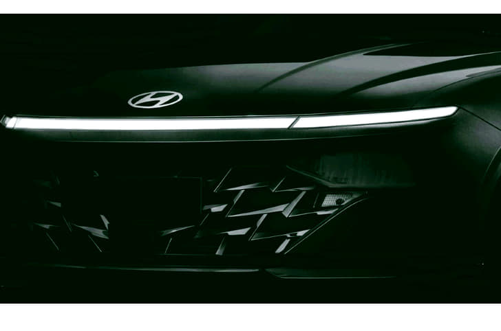 2023 Hyundai Verna front grille
