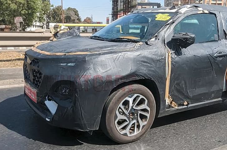 Maruti Suzuki Fronx CNG front