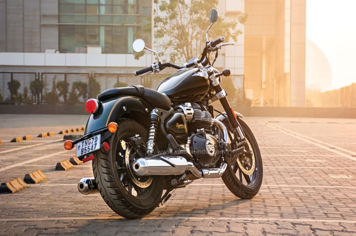 Royal Enfield Super Meteor 650 review: price, daily riding, usability, ground clearance.