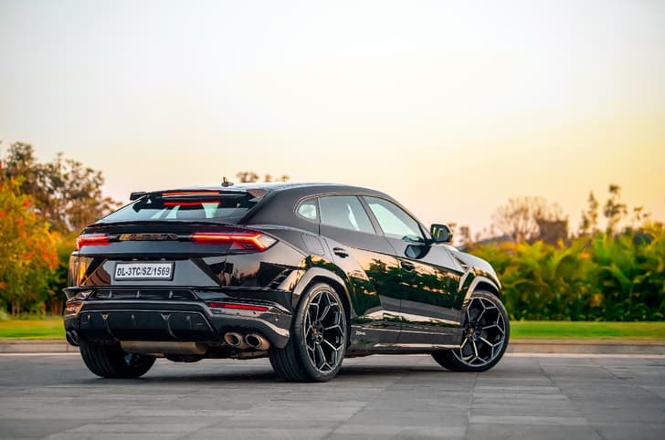Lamborghini Urus Performante rear quarter