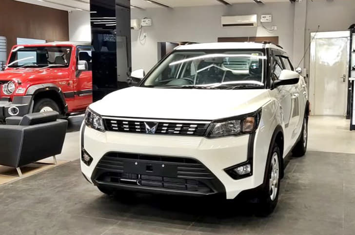 Mahindra XUV300 front quarter