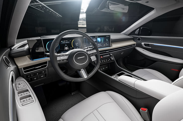 Hyundai Sonata facelift interior