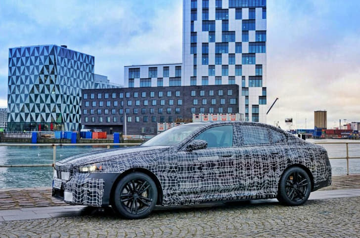 BMW i5 winter testing 