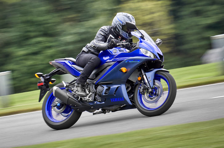 2023 Yamaha R3 action image