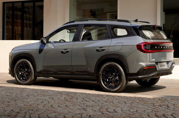 Hyundai Mufasa rear quarter