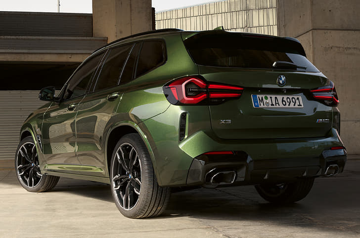 BMW X3 M40i rear