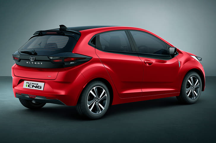 Tata Altroz CNG rear quarter
