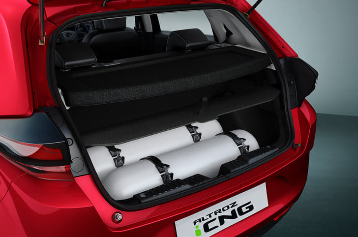 Tata Altroz CNG boot