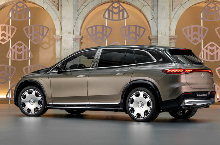 Mercedes Maybach EQS SUV rear three-quarter